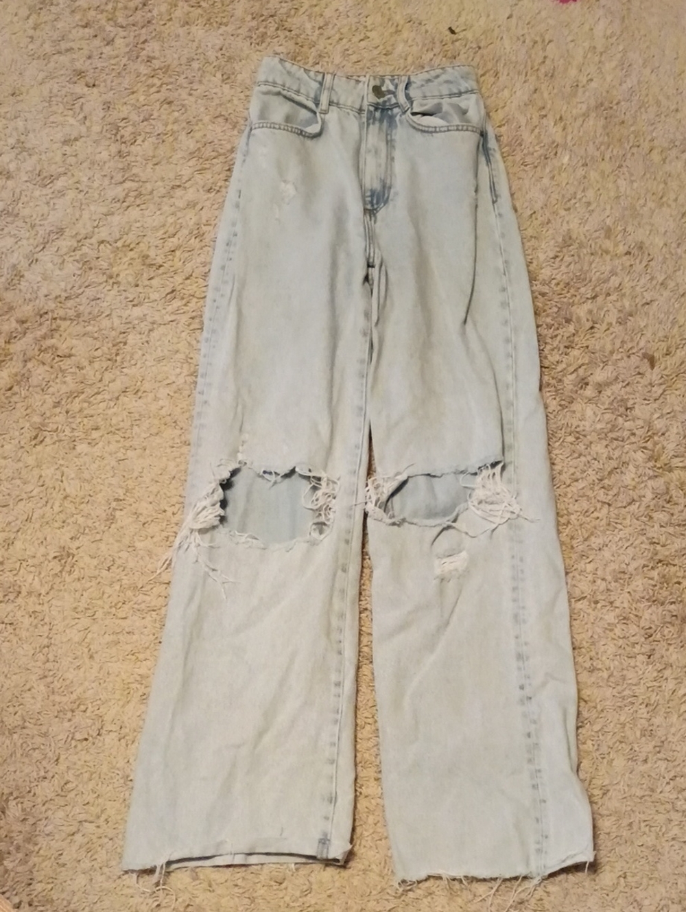 Zara Light Washed Distressed Denim Jeans